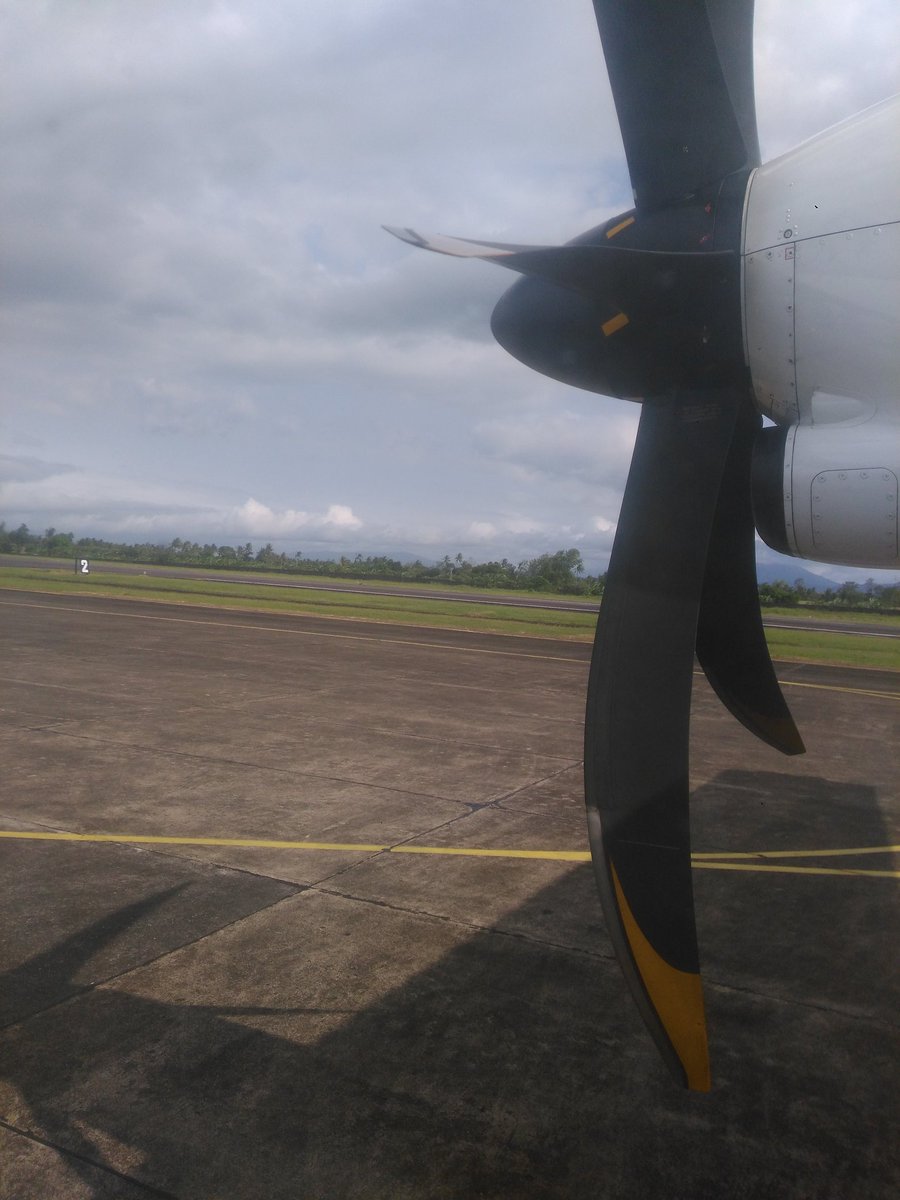 josereyalo's tweet photo. Pretty smooth landing
Dios mabalos
@CebuPacificAir ππ
Another fine day flying to #naga.
#TravelTuesday #atibicol https://t.co/hLjq0xdwTJ