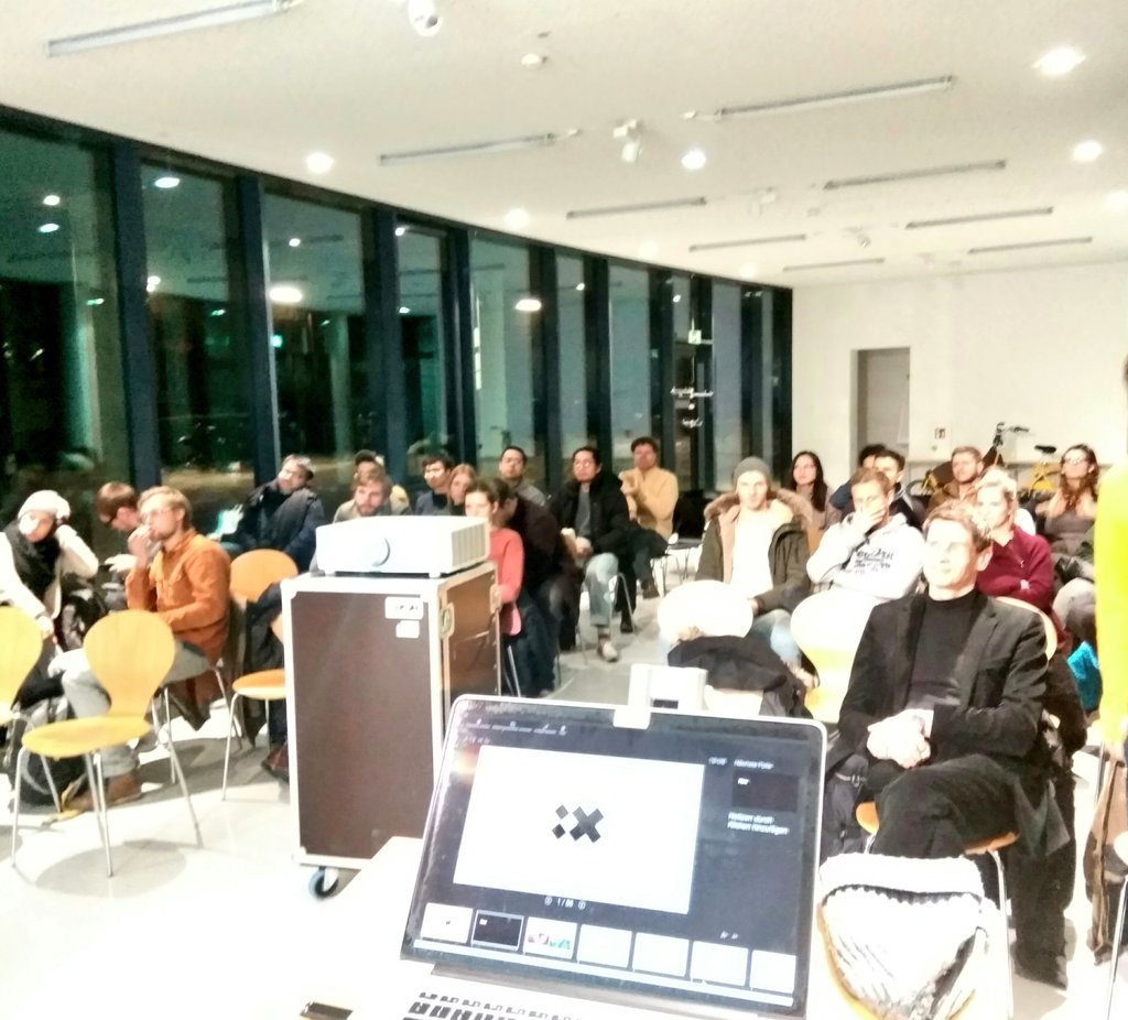 Talking about Design and Design Thinking at IBM at #MuthesiusKH interface salon together with Florian Adam.
It's been a pleasure with this really interested and curious crowd. #ibmstudios