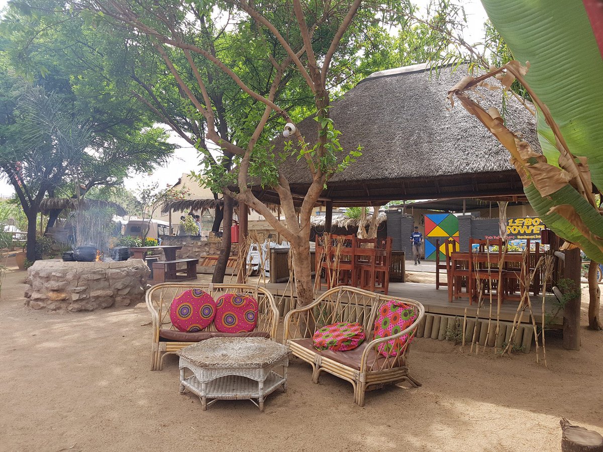 Afroccentricity's tweet photo. Our first market of 2018 was awesome! Many thanks to @LocrateMarket &amp; @LeboBackpackers for a great start to the market year! We love this venue! And thank you #teamAfroccentrique for supporting #everydayHeritage. 

https://t.co/Gr4nhciQro https://t.co/TLu5DJKZiu