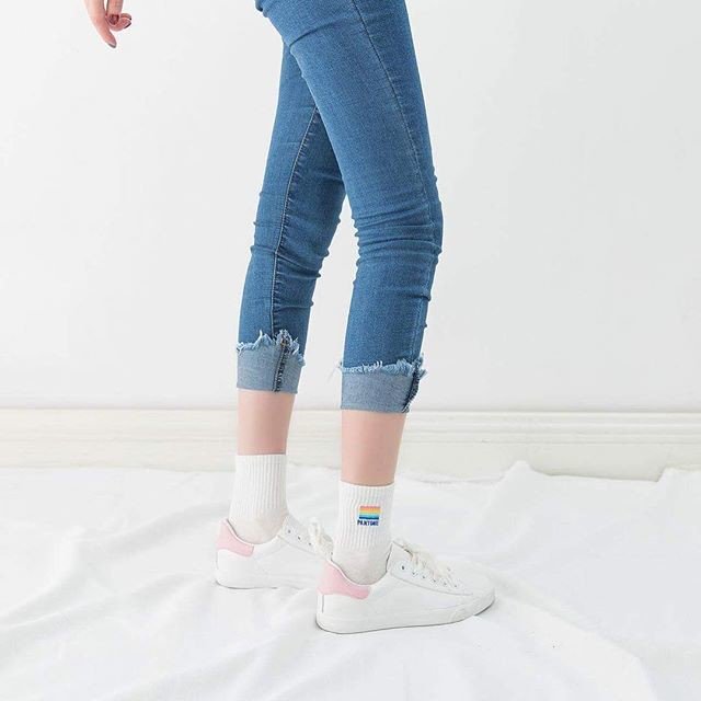 Odette Cartoon || Découvrez la Odette Cartoon, un classique, disponible sur notre site 😍 (lien dans notre bio) #socks #girl #fashion #c...