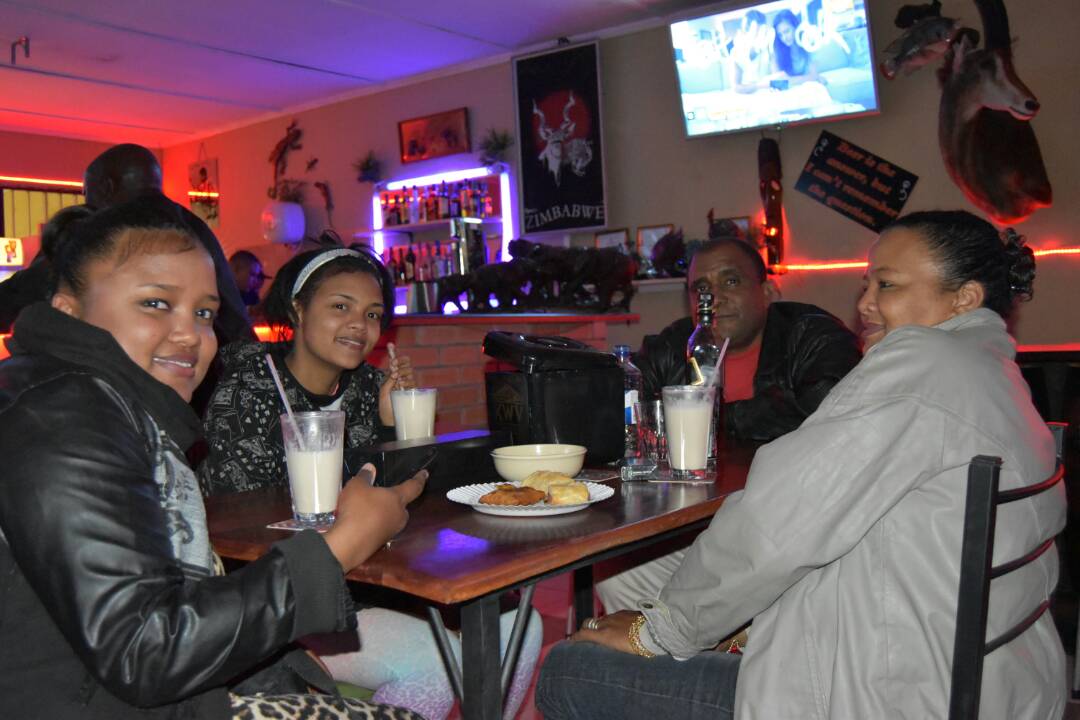 Thts Pushpower Sports Bar 4 u remember Bellevue Choppies upstairs u meet us there Kool environment good music today we take u on a journey of Soulful jamz, AfroPop , it's gone be a mixed culture request are allowed too with yo host Dj Candy, Sheriff, Stones, KBsoul and  Quinn Dj