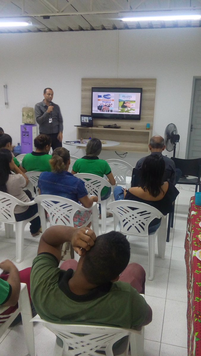 pr_milson's tweet photo. Hoje nosso treinamento foi na J. Buarque construções em São Liuz do Quitunde. Onde seus 18 colaboradores decidiram ser profissionais extraordinários! 
#ColportagemaoExtremo https://t.co/UL8WdIOdW2