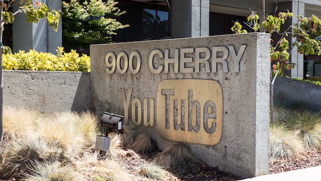 JCKMarketingco's tweet photo. #YouTube Will Start Labeling State-Funded News Content, but There’s a Big Problem https://t.co/2lYpIMule7 https://t.co/dWIF85OlFi