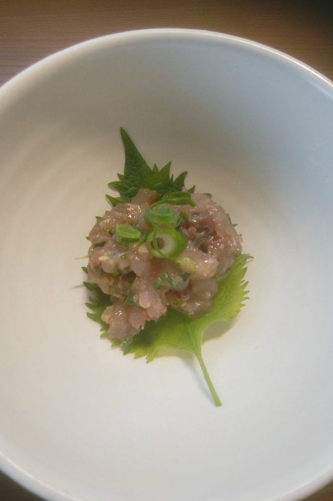 リハビリも兼ねて久しぶりに魚捌きました
鰺が売っていなかったので鰯です