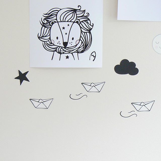 AliciaCambridge's tweet image. Hi little lion! 
Print and cushion available in the shop. Come and have a look 👀 .
.
.
.
.
.
#cushions #lion #printsforkids #illustration #nurserydecor #roar #designer #kidsbedroomdecor #shoppingonline ift.tt/2FT6x8T