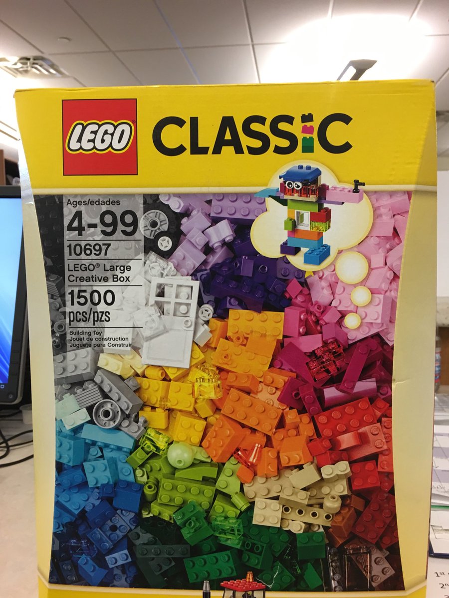 NCLibraryBuzz's tweet image. #NCJH Knights Even bigger builds at Makerspace