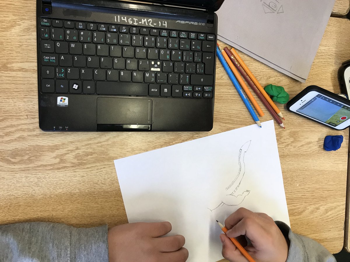 missropp's tweet photo. Grade 7/8 students using stop motion animation to create videos of their animal clues in French. https://t.co/vxZnnlArCB