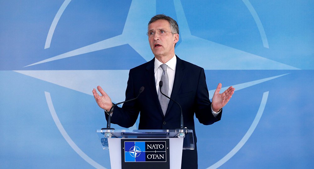 Greek1Macedonia's tweet photo. Jens Stoltenberg og NATO gjorde det klart!
FYROM blir ikke med i NATO før navnet problemet er løst med Hellas!

Makedonia og Alexander den store er greske!🇬🇷

#Makedonia, #Hellas, #Thessaloniki, #JustisforHellas, #AlexanderdenStore, #GreskMakedonia,#EU,#UN,#NATO,#Europa,#UNESCO https://t.co/hN67hFfmfb