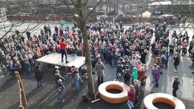 Jong en oud gooit in Oisterwijk en Moergestel met een heukelommetje de spieren los dlvr.it/QFFbwS