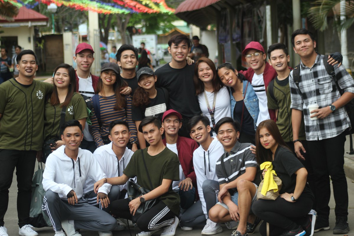 Indak_Batangan's tweet photo. 💃🕺💃🕺 https://t.co/kW977r7nrz