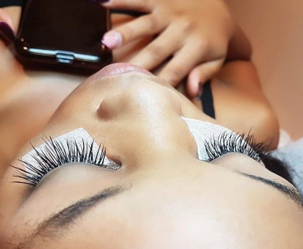 fetolasa's tweet photo. @afikaMbandazayo will be in #CapeTown from tomorrow until the 11th of February for a Pop Up Salon. Don't forget to book your appointment with @afikaMbandazayo for treatments ranging from microblading, wigs, eyelashes to stunning nails.

#AfikaM #PopUpSalon #CapeTown https://t.co/QwvT38PXqM