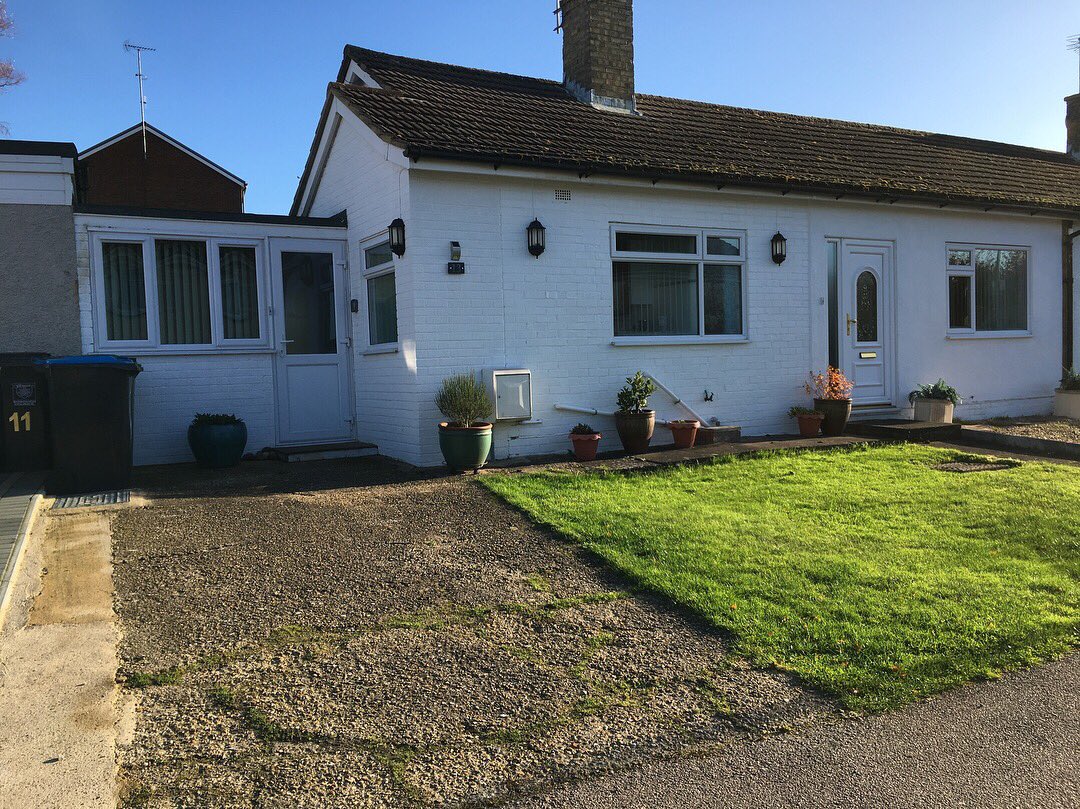 A front garden we transformed into a large driveway area 👌🏼 #groundcraftprojects <a href="/NeilAndrewMess1/">Neil Andrew Messer</a>