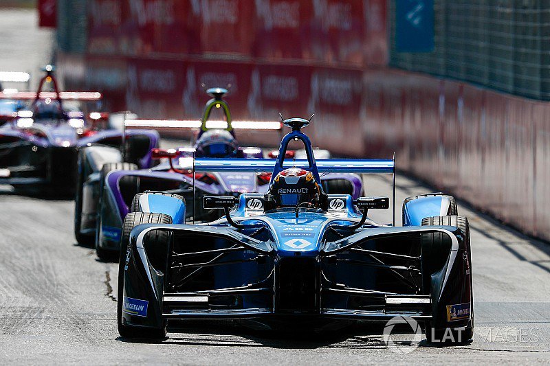 .<a href="/Sebastien_buemi/">Sébastien Buemi</a> says @RENAULTedams being held back by handling problem:

motorsport.com/formula-e/news… <a href="/FIAFormulaE/">Formula E</a>