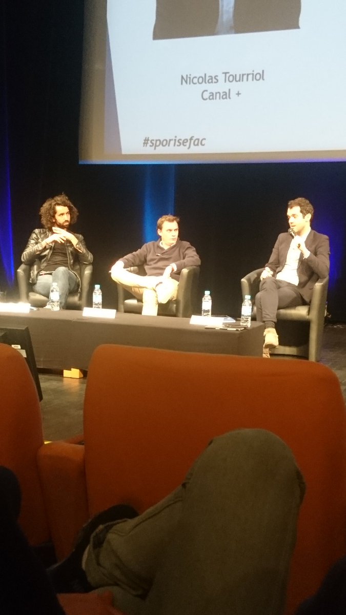 tomchrls's tweet photo. Une super conférence #sporisefac ce matin ! Le sport et le digital avec @jjalouzet @migueldelecourt et @nicolastourriol. Un moment très enrichissant ! https://t.co/q4pz90VVpT