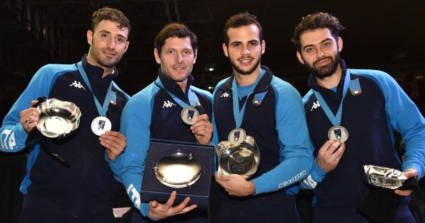 #SCHERMA. <a href="/Federscherma/">Federscherma</a> Podio a squadre per <a href="/GigiSamele/">Luigi Samele</a> nel trofeo Luxardo - goo.gl/69LNsZ