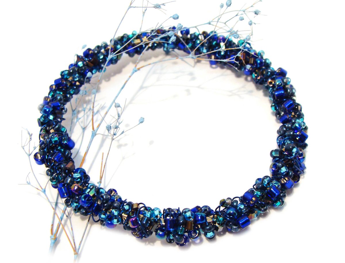 girliegals12's tweet photo. Sapphire Wire Crocheted and Wire Wrapped Goldtone Bangle Bracelet:  https://t.co/AxP4jhwjRk #sapphire #sapphirebangle #blue #bluebangle #banglebracelet  #wirewrap #wirecrochet #beadedbracelet #handmadeatamazon #amazonjewelry #amazonbracelet #giftsforher #ValentinesDay #birthday https://t.co/tFrx2WjiaA