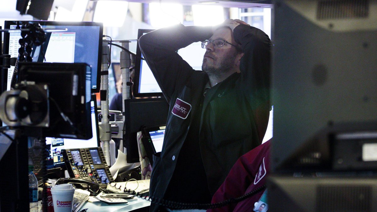 Global stock markets tumble after Wall Street battering: bit.ly/2GRmyxB https://t.co/gBDlvI26AT