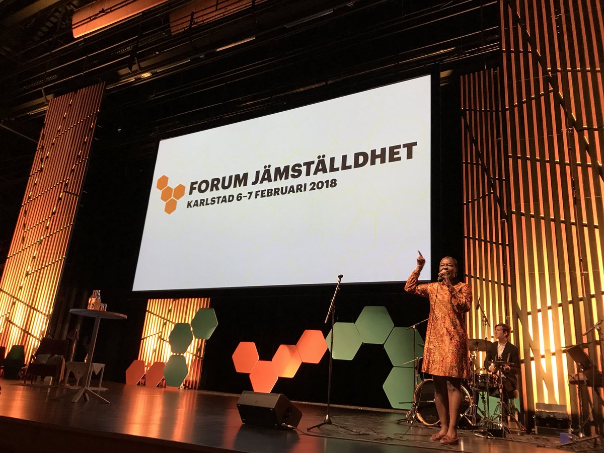 sthlm_femfilm's tweet photo. Idag deltar vi på Sveriges största jämställdhetskonferens, @ForumJamstalld. Och imorgon håller vi workshop här om jämställt kulturutbud tillsammans med @JamstFest och @MakeEqual! #forumjämställd #sthlmfemfilm https://t.co/dx4CKG4uob