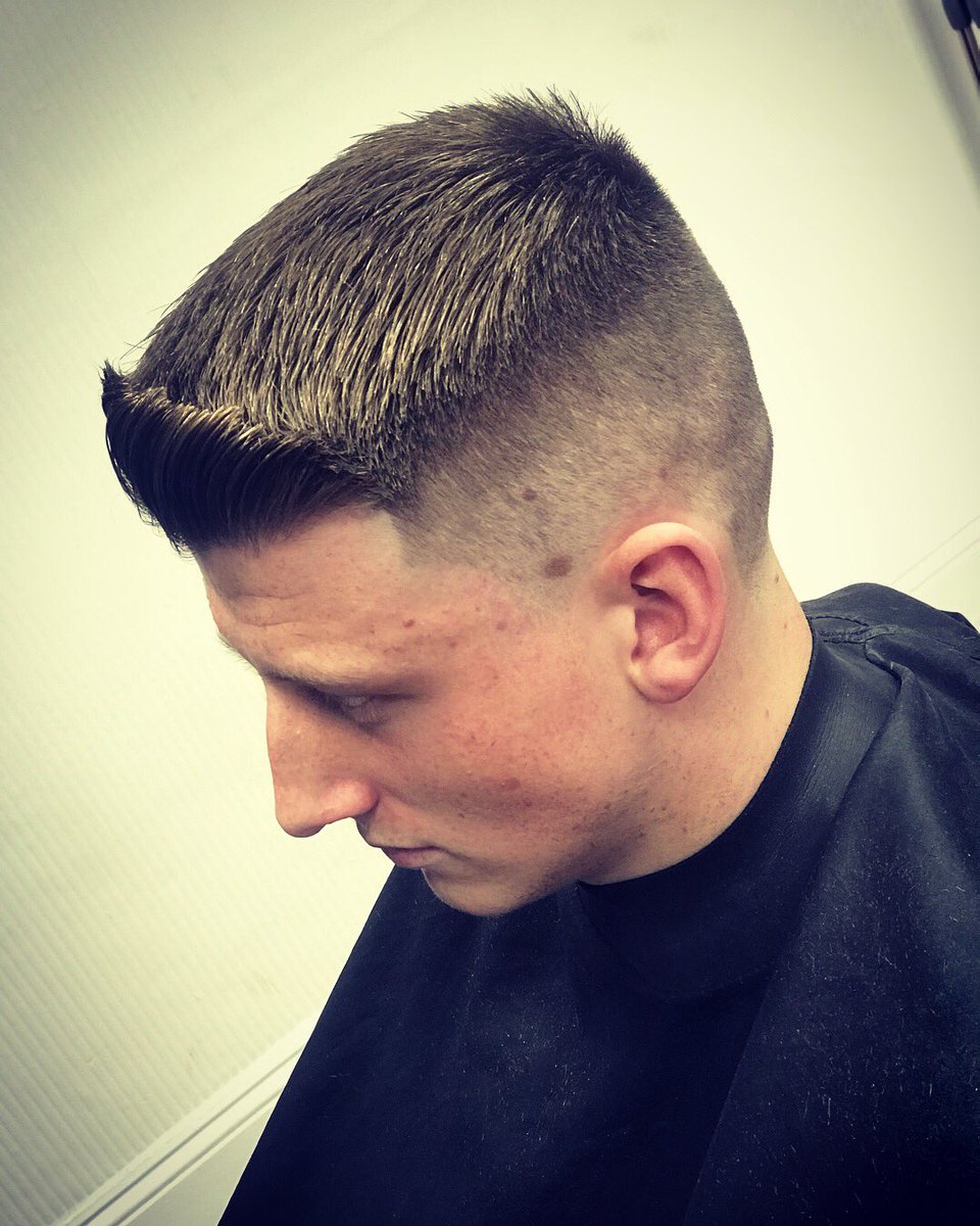 0.5 back and sides, tapered neck and side burns with a slight trim on top for <a href="/dannybirch98/">Danny Birch</a> 💈✌🏻