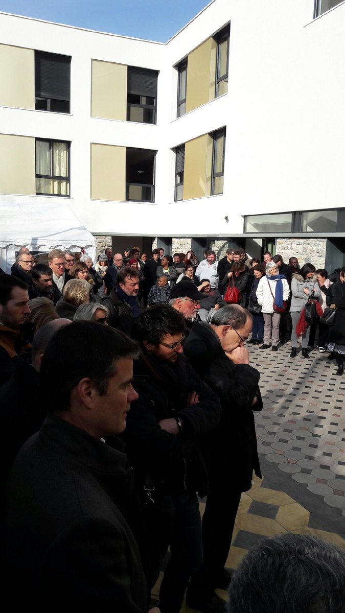 EstMetropoleHab's tweet photo. Inauguration Richelieu & CHRS Cléberg, un bijou et un chantier hors norme. Avec Alynea, EMH, @villeurbanne https://t.co/J7OOQr2fIA