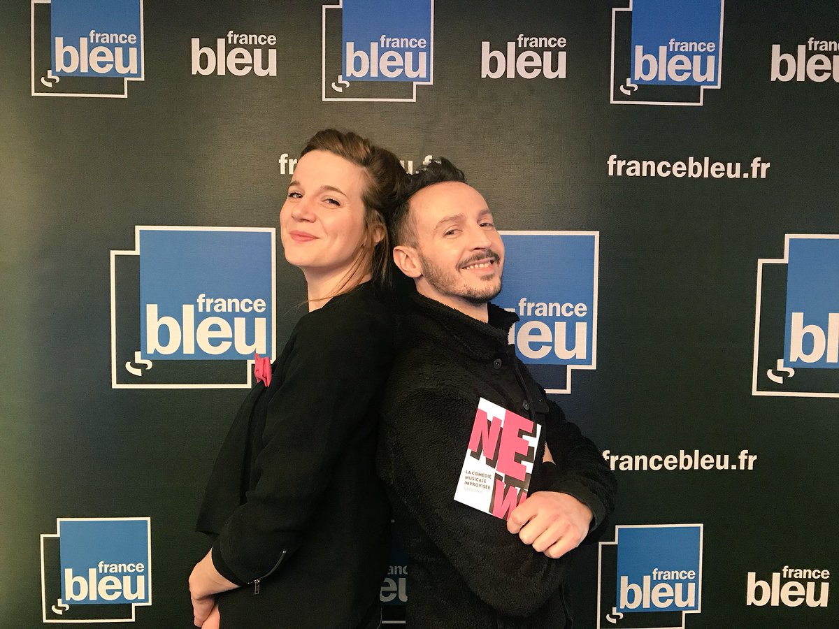 CoupeFileCom's tweet photo. @NEWimproMusical est sur @francebleuParis tout de suite avec @lpetitg #newimpromusical #spectacle https://t.co/BV1wffYZP5