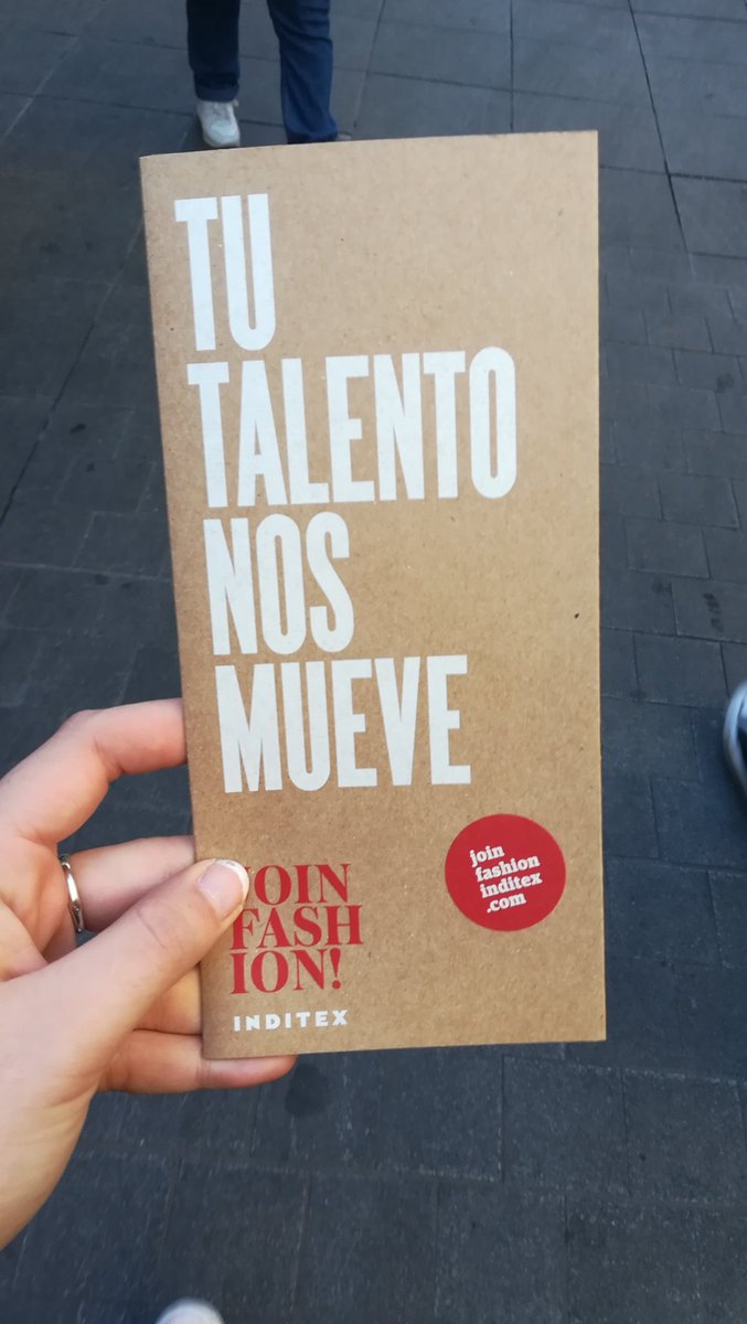 ElenitaSantanaa's tweet photo. Día de presentación al grupo Inditex, ha sido todo un placer. #FPComercio #CreaComercio @FP_taco @FP_eel11 #Stradivarius https://t.co/F4gBDHCZV4