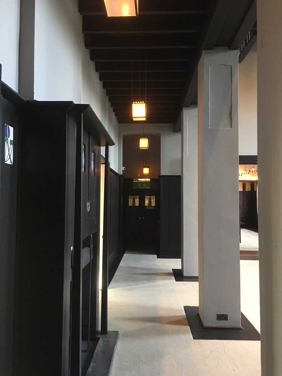 MathieuFumex's tweet photo. À #Glasgow, on commence par la découverte de la House for an Art Lover de @GLAMackintosh #archi @A_VIVRE https://t.co/8AZOenftKR