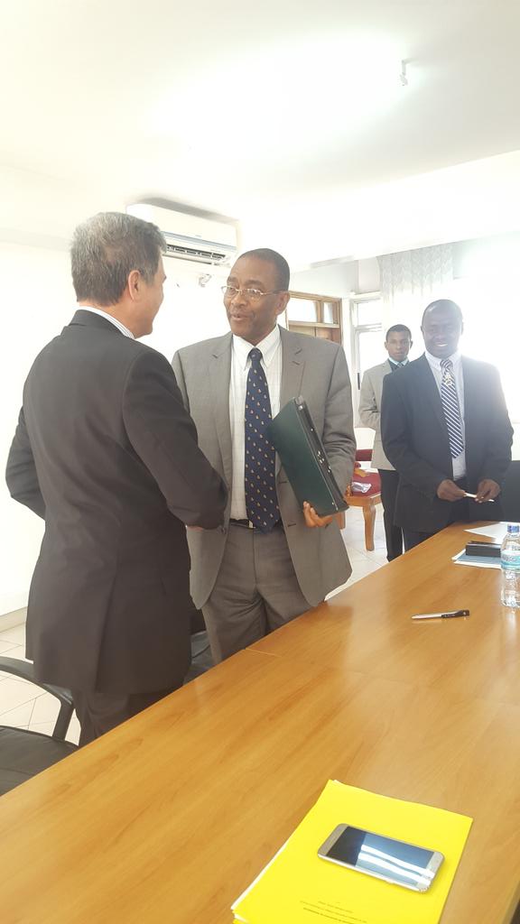 Alliance_Dar's tweet photo. we were at #Daressalaam #university #college of #Education (#DUCE) with S.E Frederic Clavier to launch the #koombook by @BSF_France @FranceTanzania https://t.co/pB4BHObtZs
