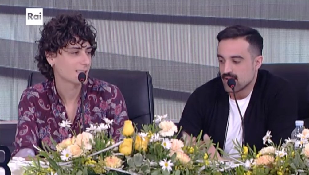 Rai (@raiofficialnews) on Twitter photo "Abbiamo affrontato un lungo viaggio da giù per venirvi a raccontare, in diretta sui socia,l #Sanremo2018"
I <a href="/casasurace/">Casa Surace</a> vi aspettano sugli account Twitter, Facebook e Instagram di <a href="/SanremoRai/">Festival di Sanremo</a> "Abbiamo affrontato un lungo viaggio da giù per venirvi a raccontare, in diretta sui socia,l #Sanremo2018"
I <a href="/casasurace/">Casa Surace</a> vi aspettano sugli account Twitter, Facebook e Instagram di <a href="/SanremoRai/">Festival di Sanremo</a>