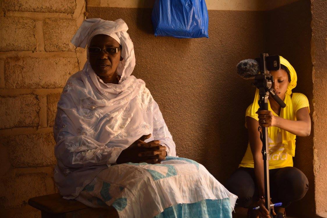 AIDOS_ong's tweet photo. Filmer le Pont: De Retour au Pays, written and filmed by the participants of the training in Burkina Faso
#OneVoiceToEndFGM #EndFGM #ZeroTolerance  #MyIssueToo @UNFPA @UNICEF     
''DE RETOUR AU PAYS'' https://t.co/Cv93QqQ2NK https://t.co/m1IH1Hh0Kg