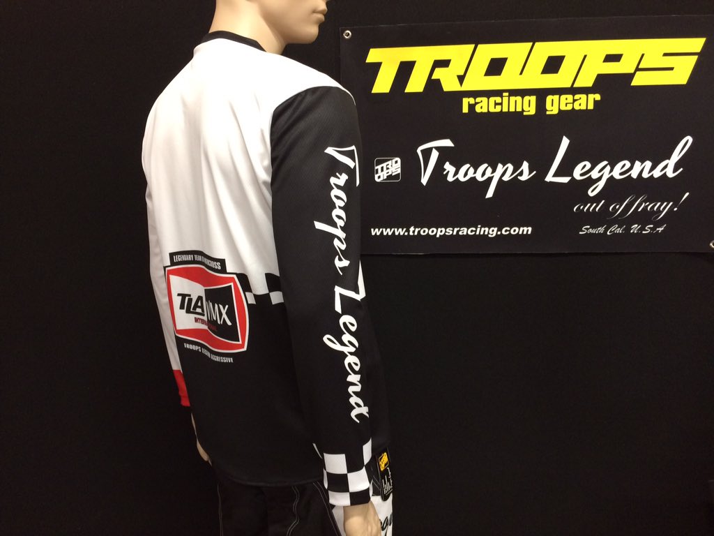 troopsracingmx's tweet photo. Off-road custom apparel 100% Fatto in Italia #customgear #vmx #madeinitaly #legends #staytuned #followus #mxgear #mxapparel #motocross #mx #enduro #downhill #bmx #freestyle #freeride #vintage https://t.co/fjsRYNhsrQ