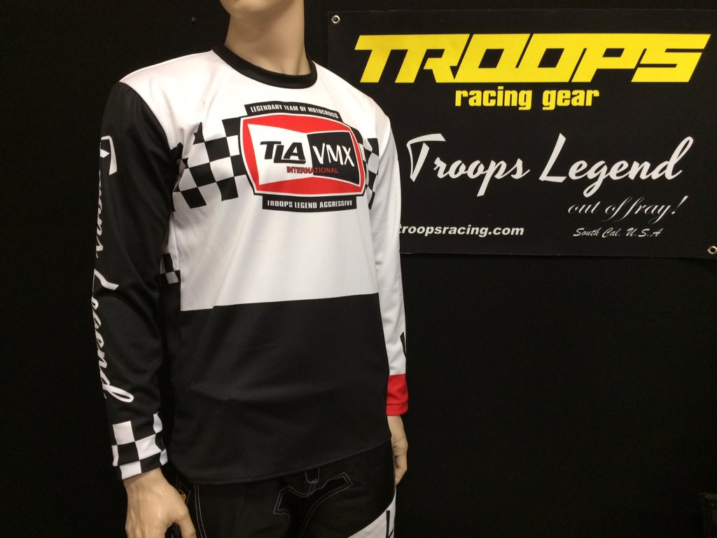 troopsracingmx's tweet photo. Off-road custom apparel 100% Fatto in Italia #customgear #vmx #madeinitaly #legends #staytuned #followus #mxgear #mxapparel #motocross #mx #enduro #downhill #bmx #freestyle #freeride #vintage https://t.co/fjsRYNhsrQ