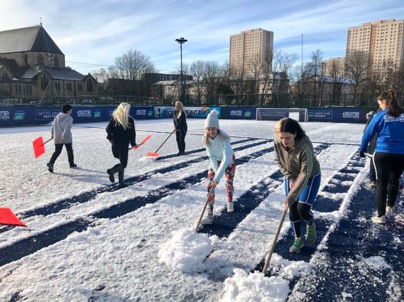 MrDavidDuke's tweet photo. A wee bit of snow won’t stop our @streetsoccerSCO women from having a kickabout! 💪🏾 #Teamwork https://t.co/j97P8a6p2U
