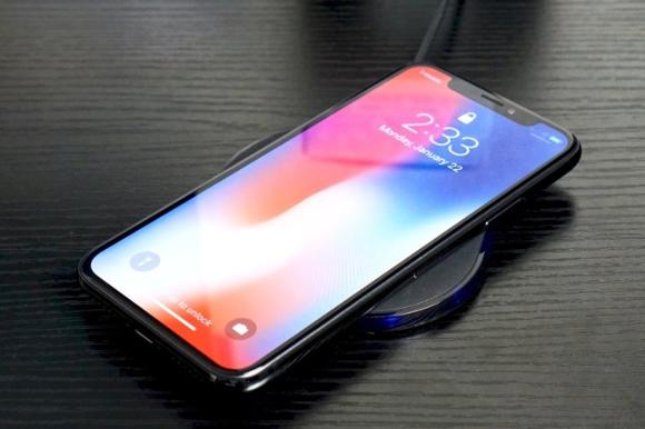 JustinLeveille's tweet photo. The best wireless chargers for iPhone X and iPhone 8 | Macworld https://t.co/Md58HeyBw8 https://t.co/mY4Q6KtSA2