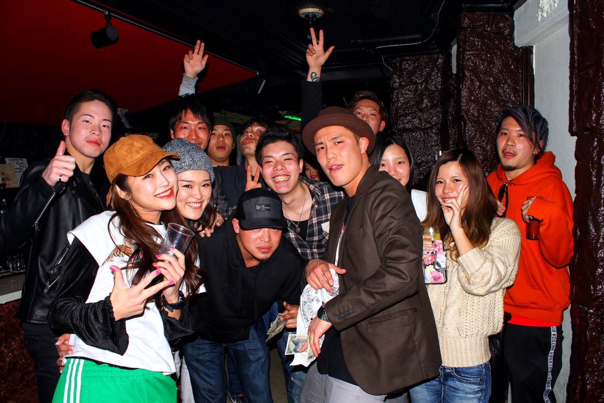 FuckingMagic_92's tweet photo. 【ALLOVER バレンタイン SP】

2/3(Sat)
クラブイベントを
主催しました😝🙌🌙

不定期でやってる
オールジャンルのイベント🔥

今回はたくさんのキャストと
豪華商品ビンゴゲームなど
盛り沢山の内容でたくさん
来てくれました🙇‍♂️⭐️

ほんとありがとうございます💟

またBar穴流で一緒に飲もう https://t.co/aPNj63S7rx
