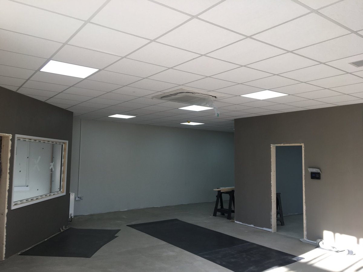 Plympton Vets is almost ready to open &amp; we’ve just finished installing high quality @RockfonUK #acoustic &amp; #hygienic #suspendedceilings. The state of the art veterinary surgery looks fabulous!