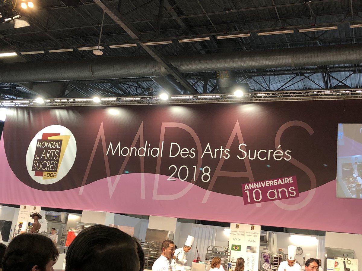 cake_FROSTing's tweet photo. 2nd group buffets about to be presented. Final result expected 1730/1800 Paris (1630/1700 UK) #MondialDesArtsSucre @EuropainFrance https://t.co/Mp1qXMN68o