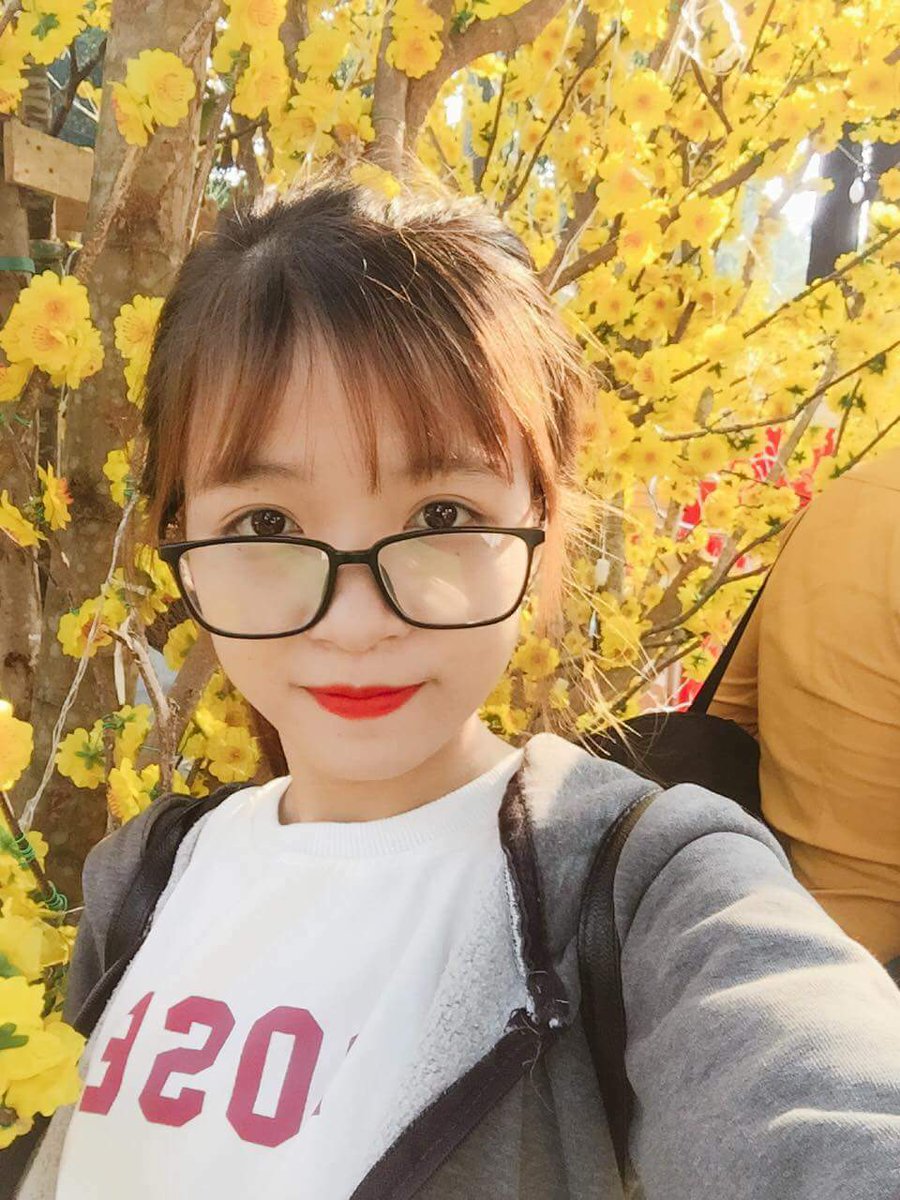 QucHong7's tweet photo. Vui thế đủ rồi . Về cày tết thôi https://t.co/nejBtrwKZv