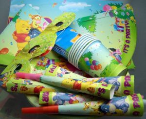 PracticalCraft's tweet image. ХҮҮХДИЙН ТӨРСӨН ӨДӨР ТЭМДЭГЛЭХ БҮРДЭЛ - WINNIE-THE-POOH (тус бүр 6 ширхэг малгай, бүрэ rviv.ly/Hc8JA