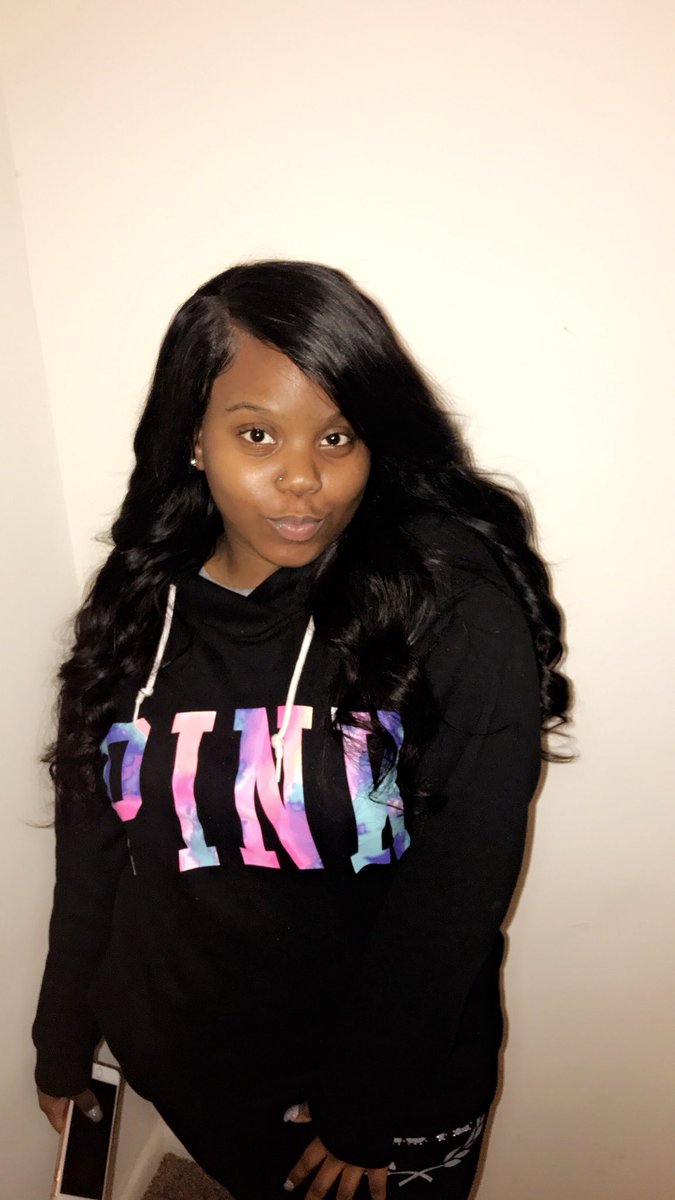 KiDawggg_'s tweet photo. Frontal Install 😍 getting nothing but better 💪🏼 Thanks for trusting me ☺️ .. Look at that “Styles by Ki Glow” though ✨! Hair from: @LacedByLayy book appointments 301-613-2864 #dmvhairstylist #dmv #frontal #dmvfrontals #dmvweaves #stylesbyki #dchairstylist #mdhairstylist https://t.co/Vj01QFplKU