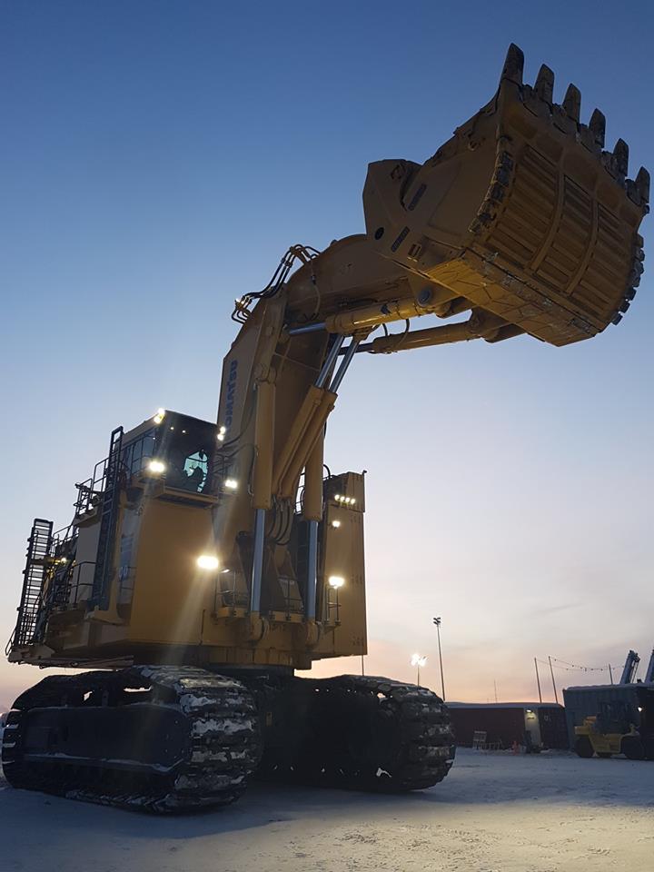 SMSEquipmentInc's tweet photo. Caption this photo and RT! #Komatsu #PC8000 #BigShovel #SMSEquipment https://t.co/jegGP0LPwi