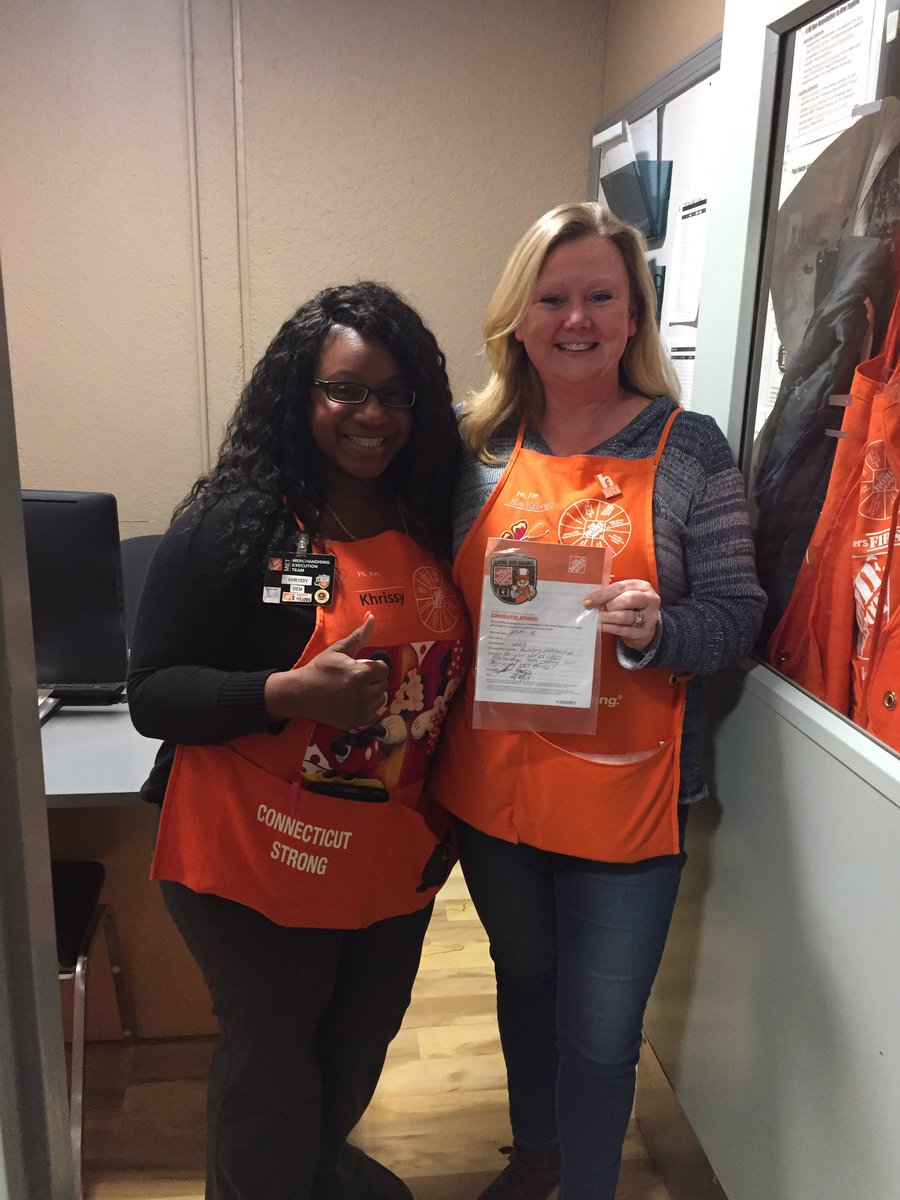 MET6223's tweet photo. Special recognition for 6223's ASDS Kathi for world class partnership with staffing our Day/Night MET teams. @dalovelycooperz @smarteypantz https://t.co/3XlZawsA8Q