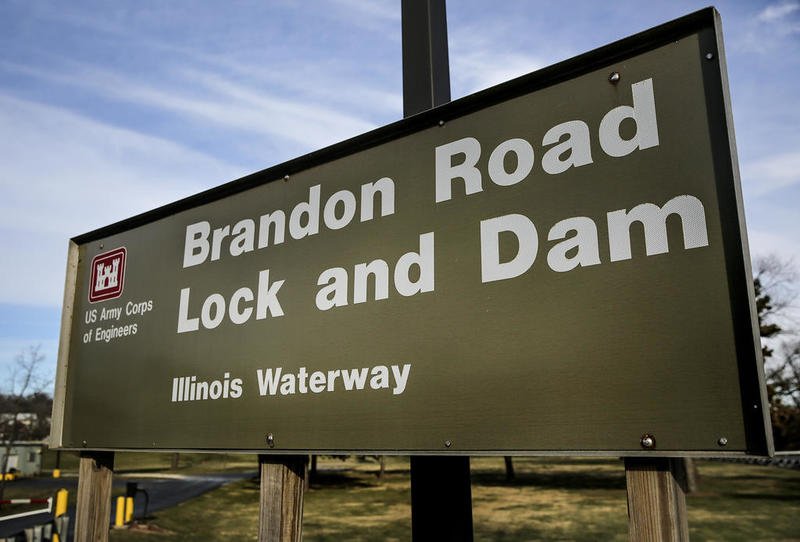 blockasiancarp's tweet photo. The Brandon Road Lock &amp; Dam in IL is the most logical place to prevent the upstream transfer of invasive carp and other aquatic nuisance species from the Mississippi River Basin into the Great Lakes Basin. Learn more at https://t.co/eIGfv6ZxBd. https://t.co/N5tIYnCdG5