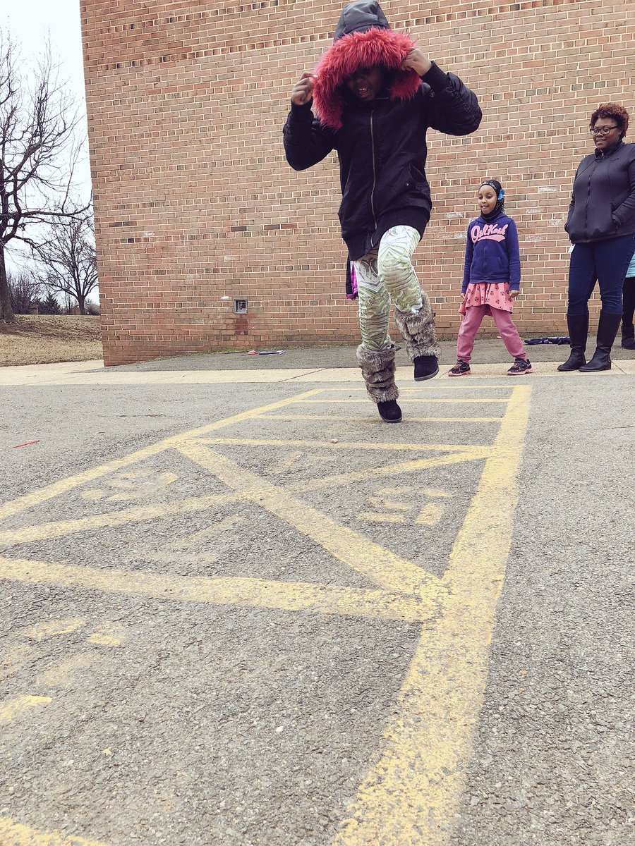crgildea's tweet photo. Loving the new game we learned today! Thanks @DohertyDana for teaching us! #classicrecess @ColumbiaES_fcps https://t.co/A3fiRf6bBT