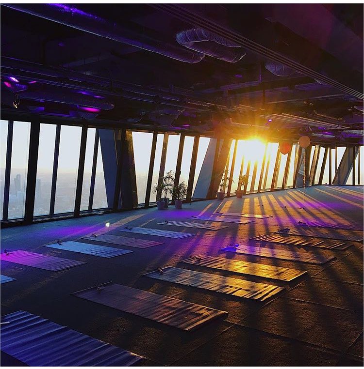 First event of 2018 and the views aren’t too bad 😏 <a href="/Landingfortytwo/">Landing Forty Two</a> <a href="/FatBuddhaYoga/">Fat Buddha Yoga</a> #ASElation #press #pr #sextoy #launch