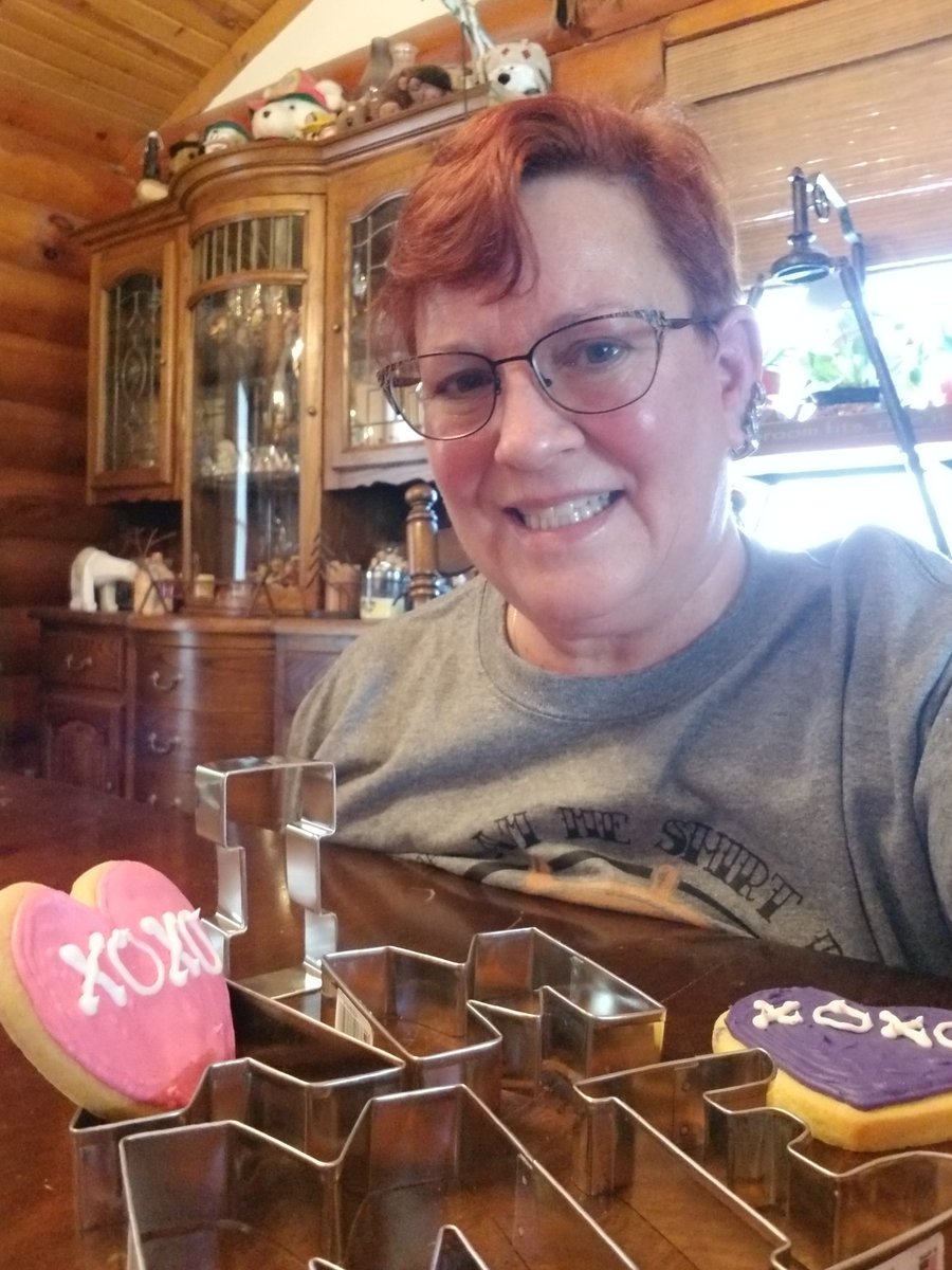 Julie Clarke (JulieCl11912223) Twitter