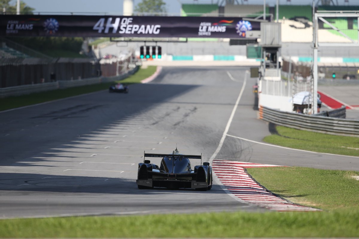 Wrapping up the 2017-18 @AsianLMS with spectacular shots from the #4HSepang, courtesy of the <a href="/VSA_Media/">Vision Sport Agency</a> snappers  facebook.com/AlgarveProRaci… #AsianLMS #APRacingTeam #TuesdayTreat