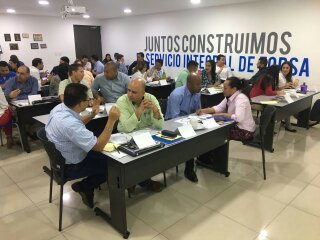 InfiniteDiCo's tweet photo. Llevamos la #EpidemiadelaFelicidad con nuestra charla-taller a Forsa en el Cauca, alineándonos con su propósito de brindar un #Servicio integral. 😊 https://t.co/WDRLnLFTBS