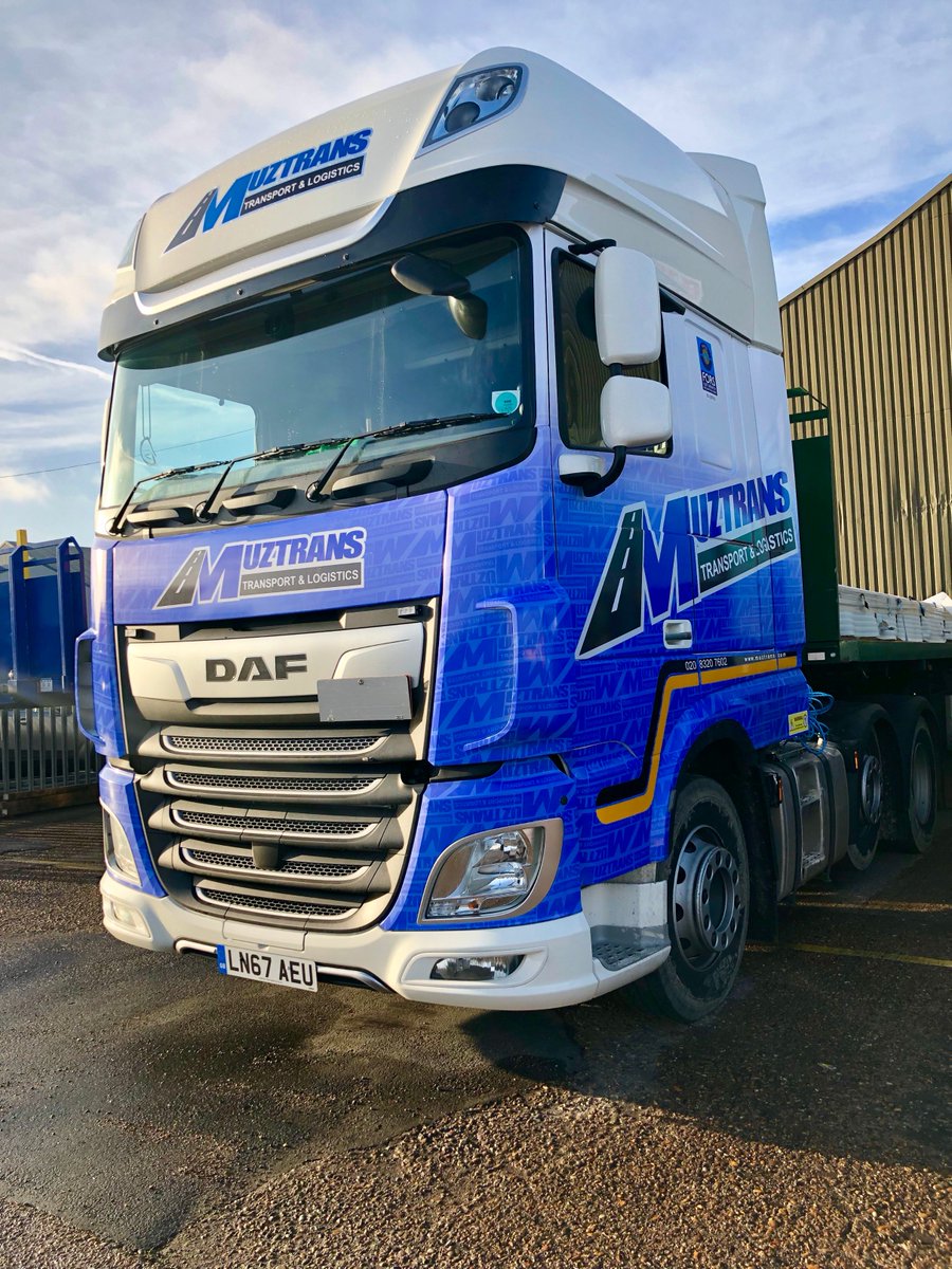 MuztransLimited's tweet image. The 1st of 4 new Daf Euro 6,  44t Vehicles on the road ... getting prepared 
for the Ultra-Low Emission Zone ! #ultralowemissionzone #makinglogisticssimple