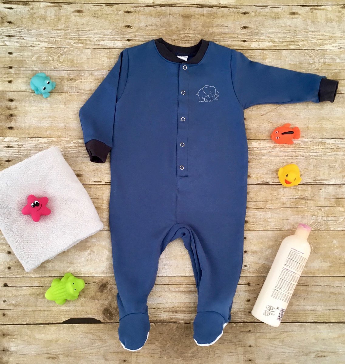 Pajameze's tweet photo. There’s nothing better than slipping your baby into a soft snuggly pair of Pajameze after a bath. Make Pajameze part of your bedtime routine. https://t.co/hf7ldnWfaH https://t.co/W9YZQ9iK5U